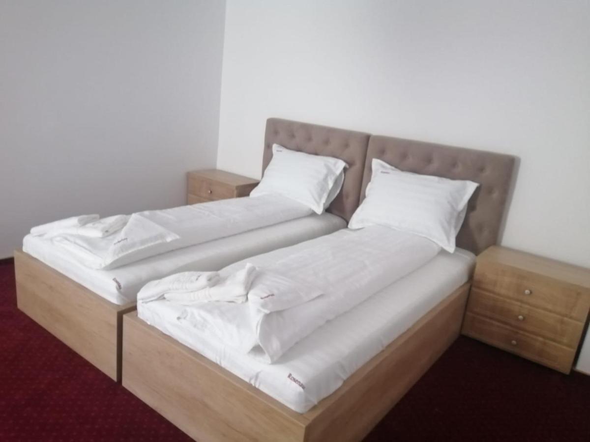 Pensiunea Rosenau Rîşnov Extérieur photo