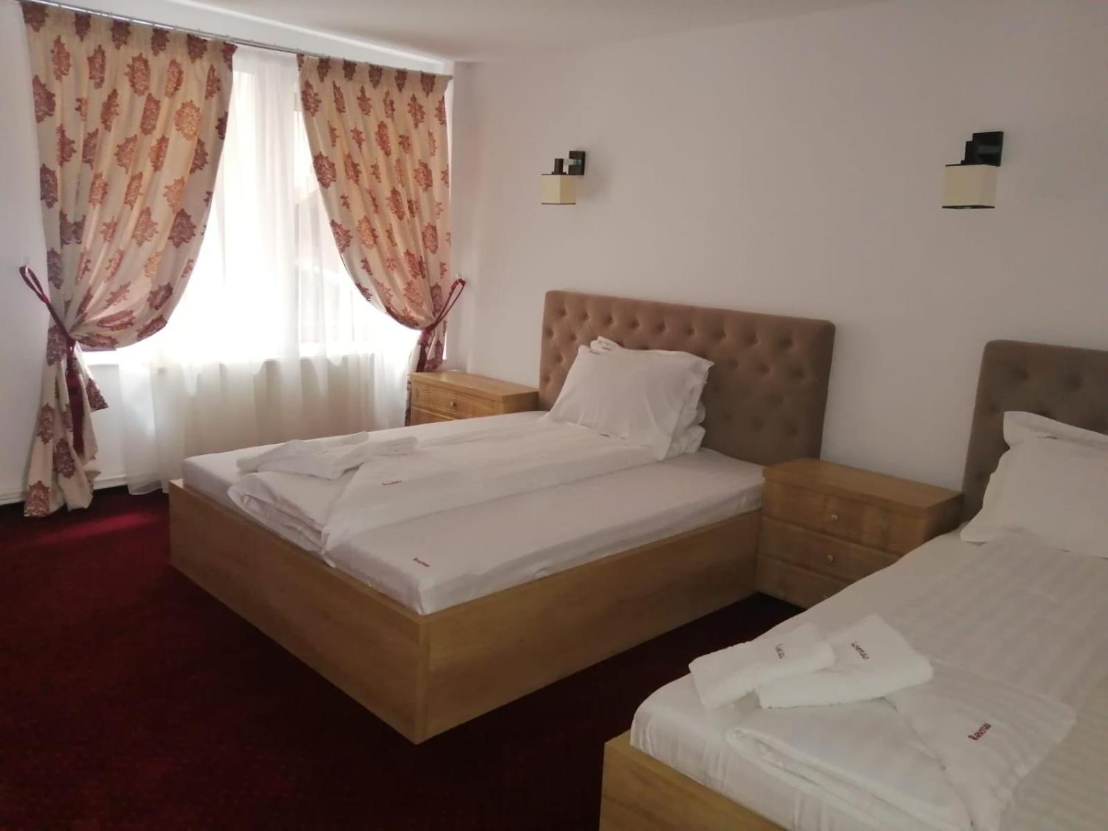 Pensiunea Rosenau Rîşnov Extérieur photo